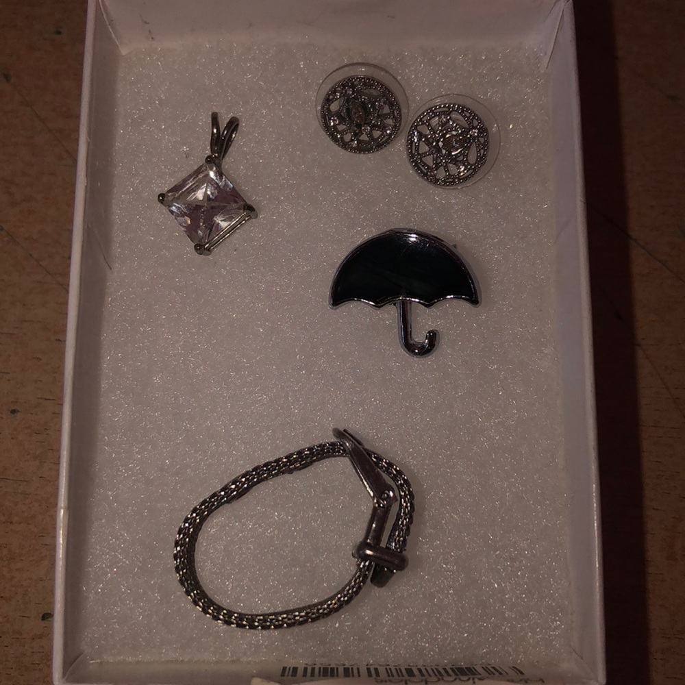 JEWELRY SET